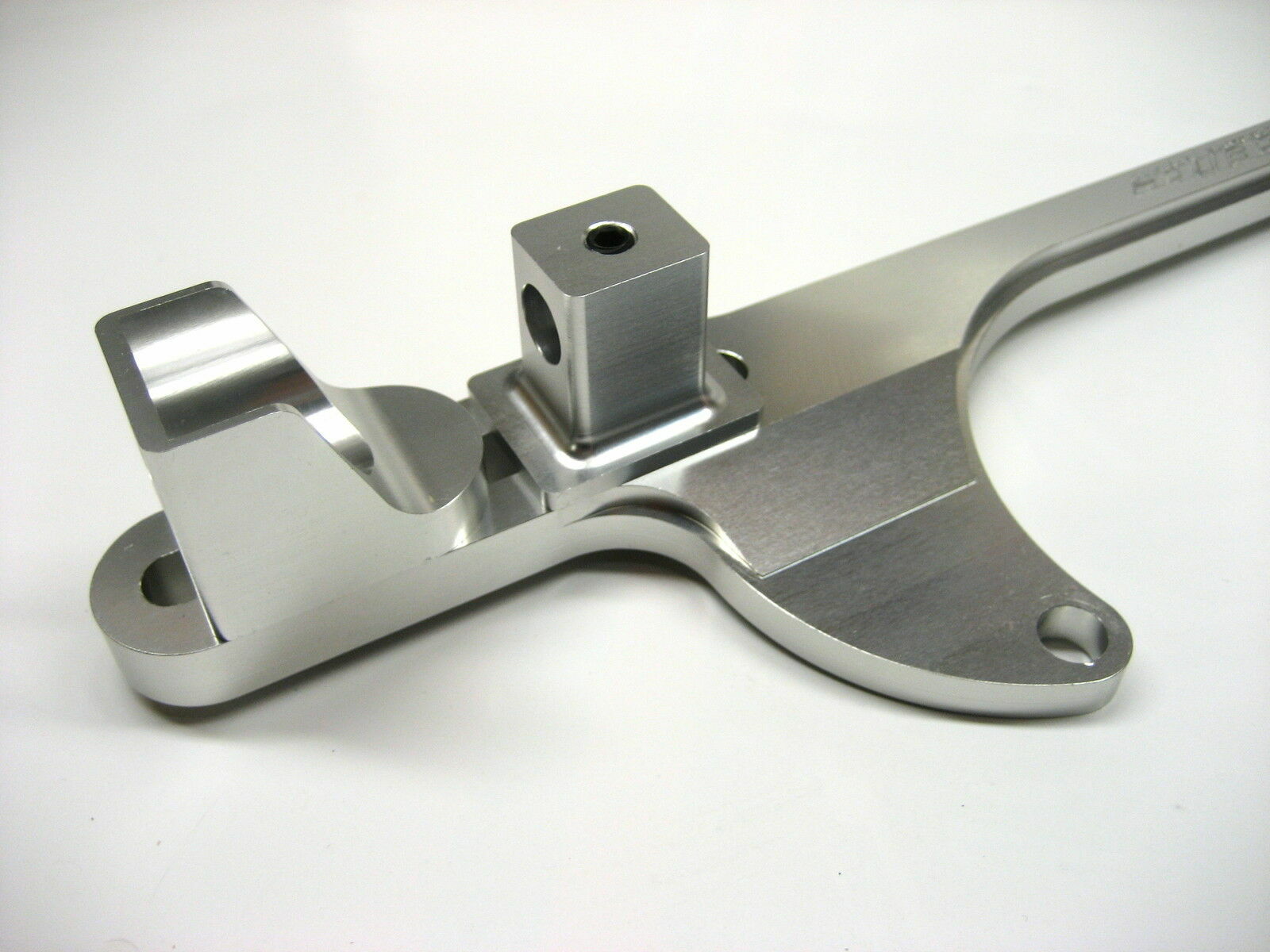 ELITE HOLLEY / DEMON 4500 DOMINATOR BILLET ALLOY THROTTLE CABLE BRACKET