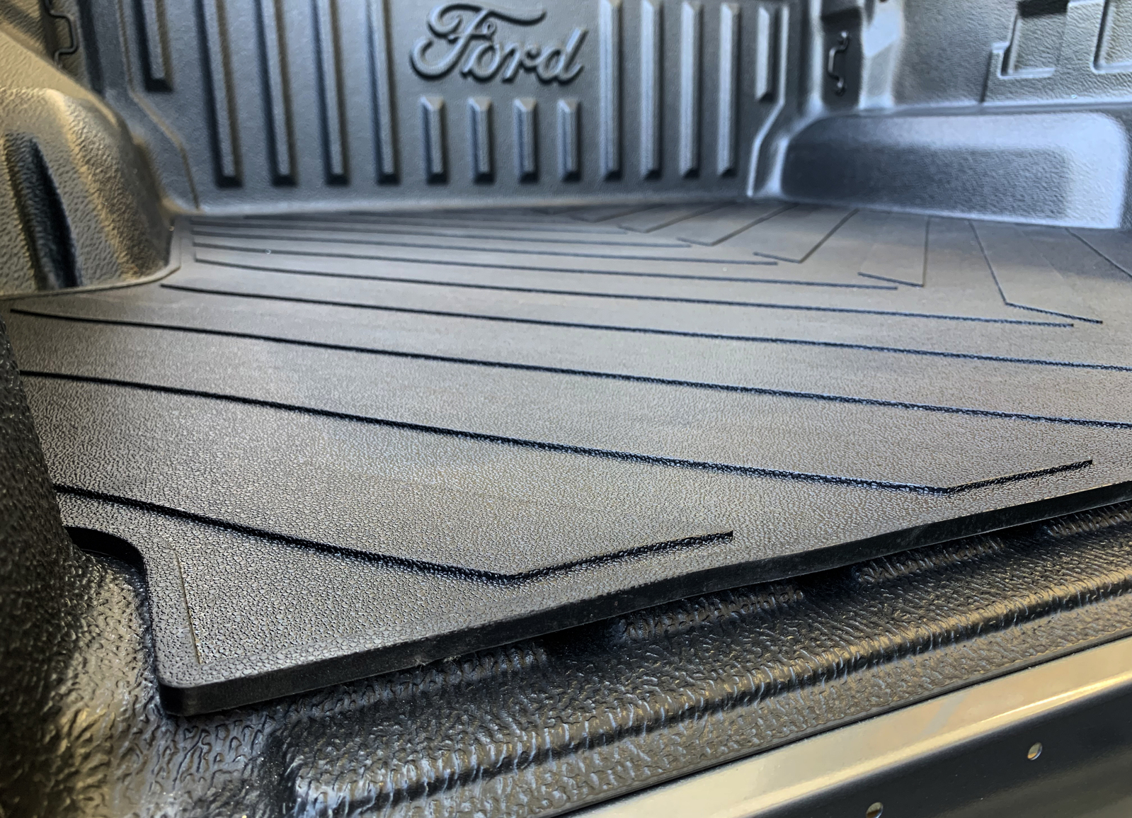 Grunt 4x4 Heavy Duty Moulded Rubber Ute Cargo Mat Suit Next Gen Ford