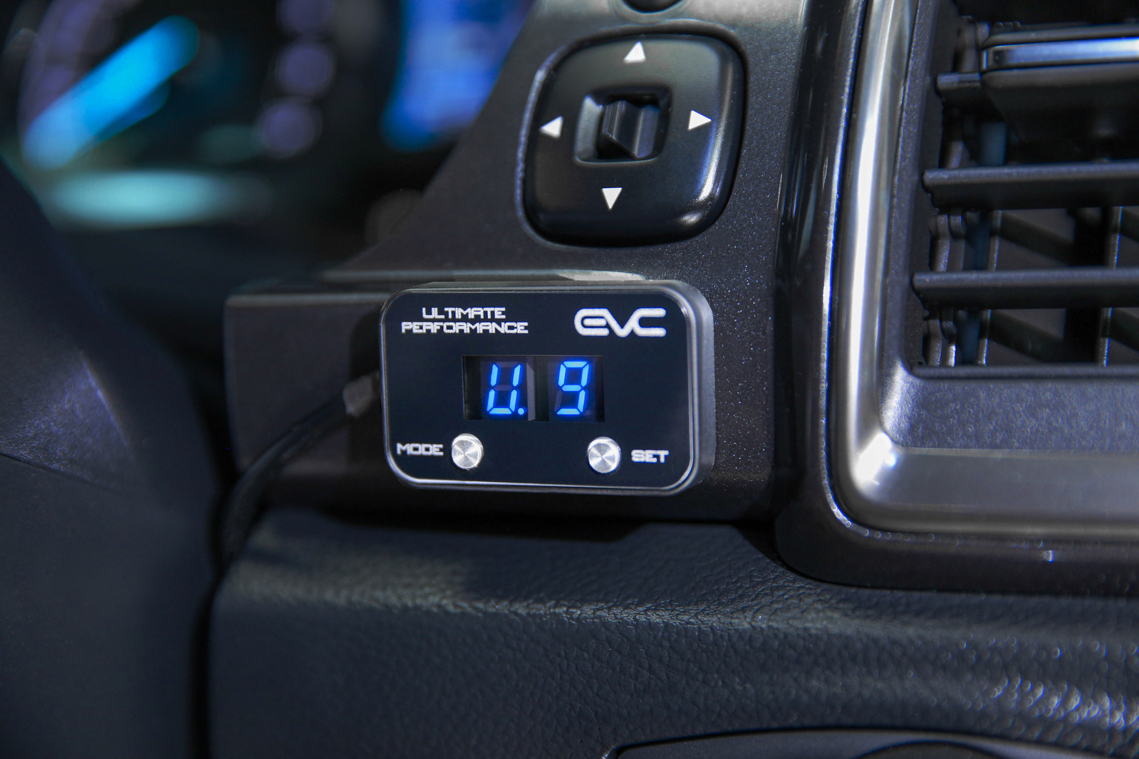 EVC iDrive Throttle Controller + battery monitor white for Jeep Wrangler JK  2007-On