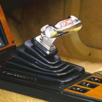 B&M Console Megashifter Suit GM 1982-92 Camaro & Firebirds, Ratchet 3 & 4 Speed Shifter